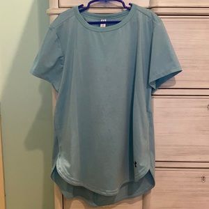 Womens Under Amour Top size Small